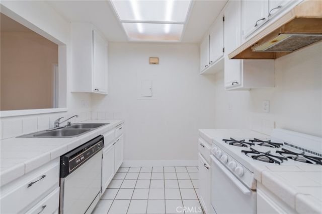 43 Via Cresta, Rancho Santa Margarita, CA 92688