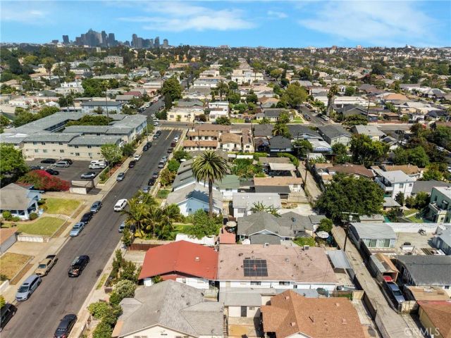 3206 W 27th, Los Angeles, CA 90018
