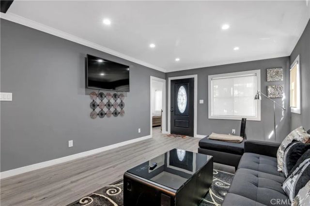 3206 W 27th, Los Angeles, CA 90018