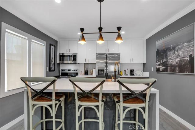3206 W 27th, Los Angeles, CA 90018