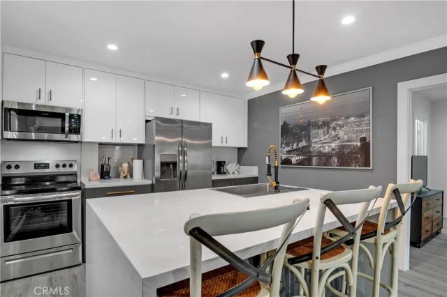 3206 W 27th, Los Angeles, CA 90018
