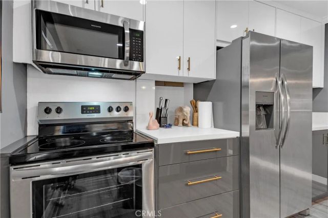 3206 W 27th, Los Angeles, CA 90018