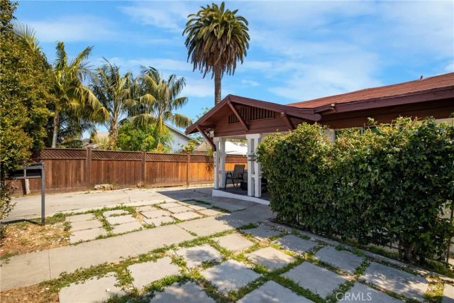 3206 W 27th, Los Angeles, CA 90018
