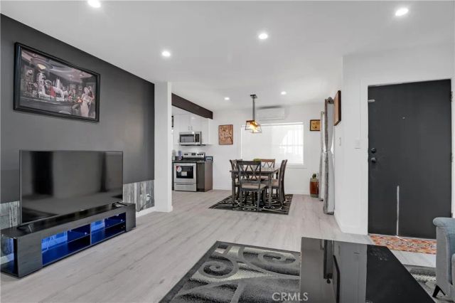 3206 W 27th, Los Angeles, CA 90018