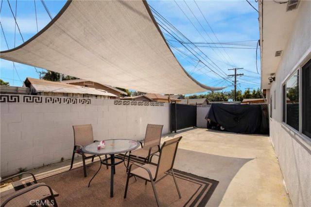 3206 W 27th, Los Angeles, CA 90018