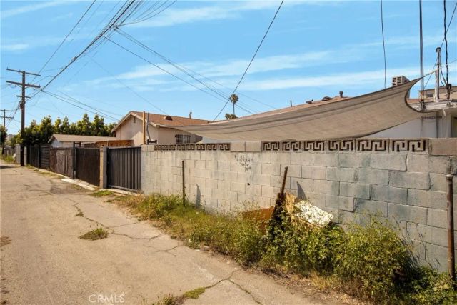 3206 W 27th, Los Angeles, CA 90018