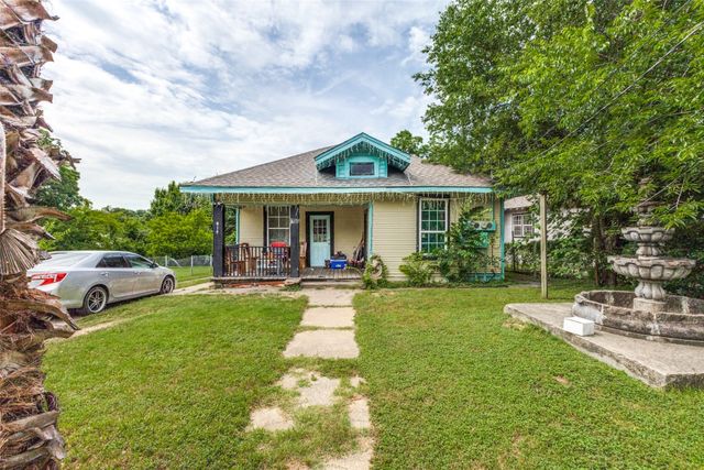 810 E 12th Street, Dallas, TX 75203