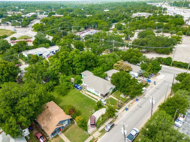 810 E 12th Street, Dallas, TX 75203