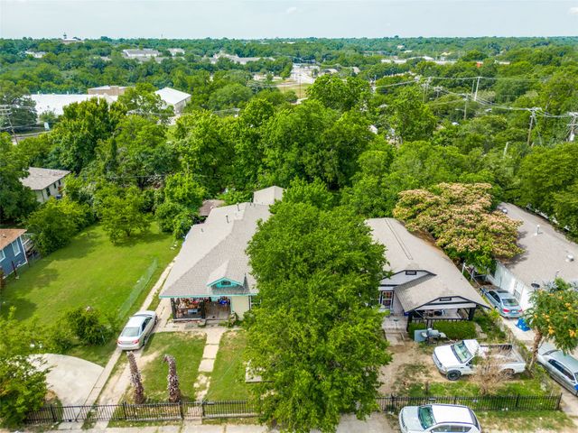 810 E 12th Street, Dallas, TX 75203