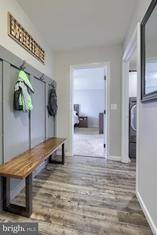 75 JOAN DR, York, PA 17404