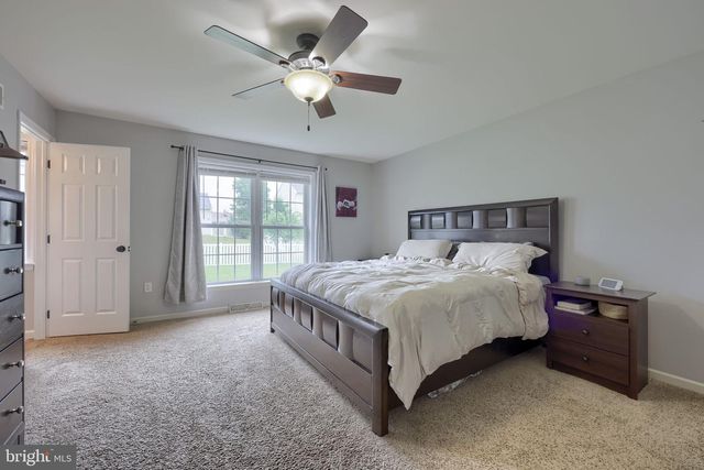 75 JOAN DR, York, PA 17404