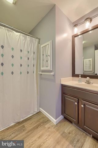 75 JOAN DR, York, PA 17404