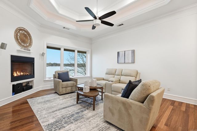 5918 Riviera Dr, Benton, AR 72019