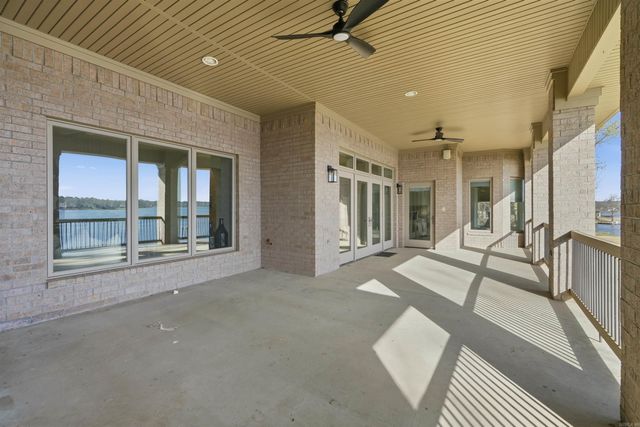 5918 Riviera Dr, Benton, AR 72019