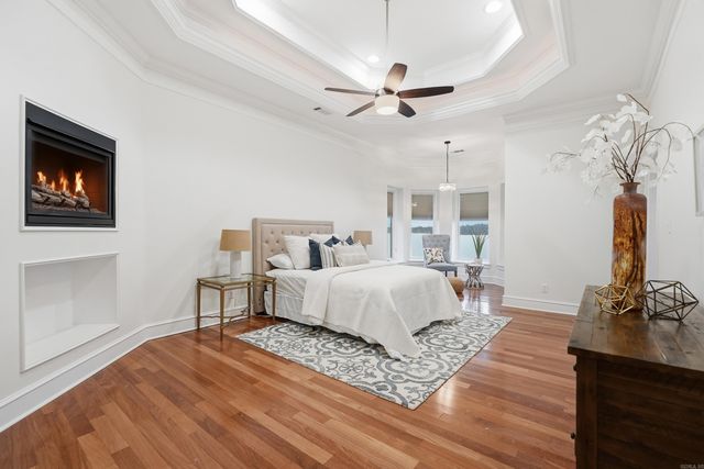 5918 Riviera Dr, Benton, AR 72019