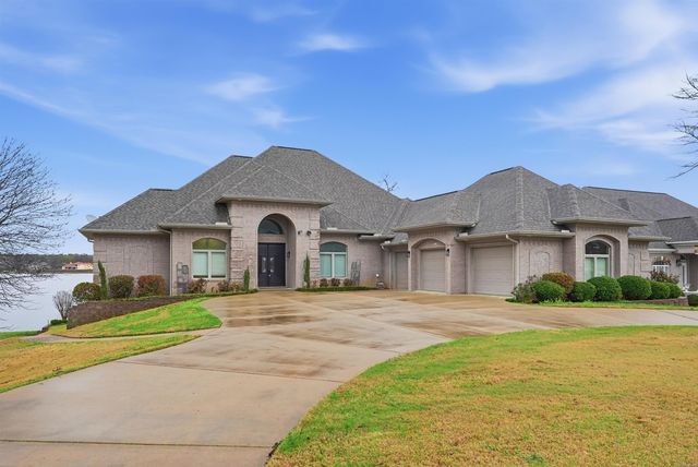 5918 Riviera Dr, Benton, AR 72019