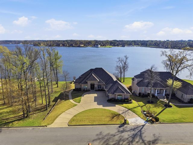 5918 Riviera Dr, Benton, AR 72019