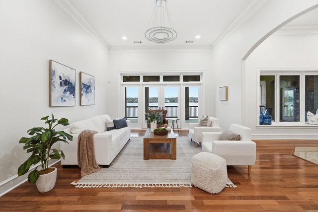 5918 Riviera Dr, Benton, AR 72019