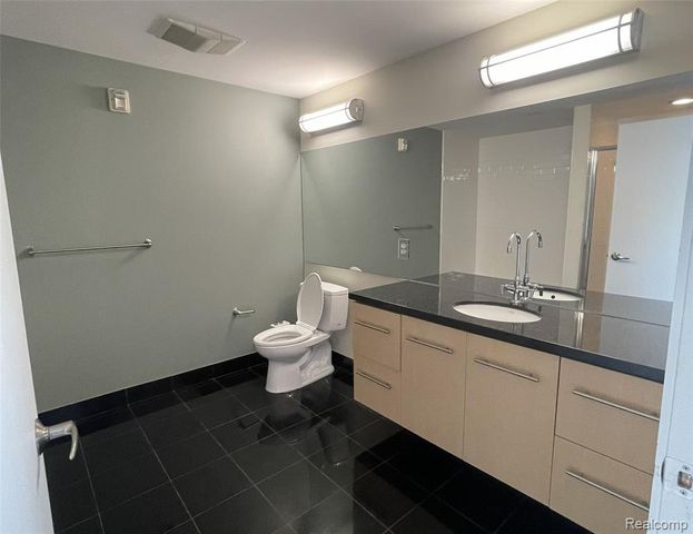 111 N Main Street 201, Royal Oak, MI 48067