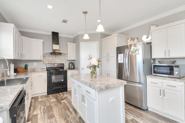 4731 Belton Lane Extension, Anahuac, TX 77514