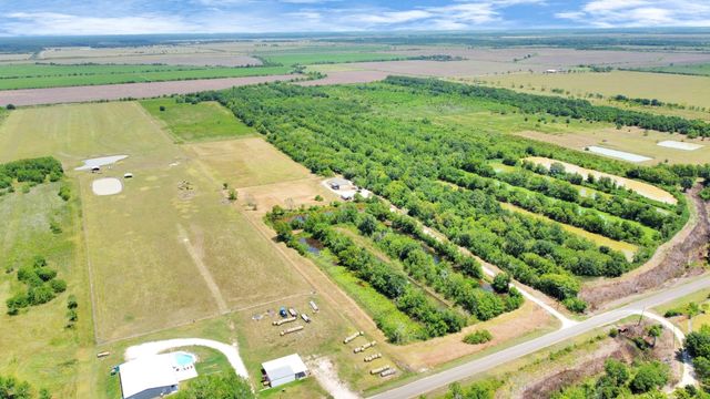 4731 Belton Lane Extension, Anahuac, TX 77514