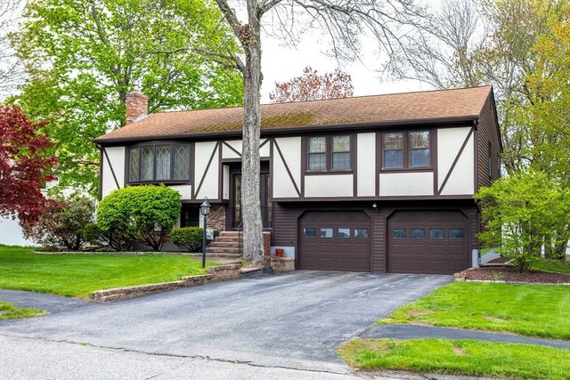 33 Monroe St, Shrewsbury, MA 01545