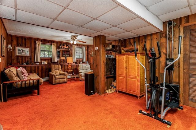 33 Monroe St, Shrewsbury, MA 01545