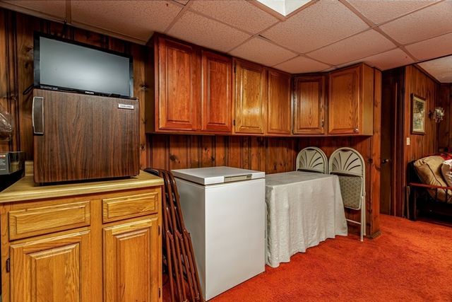 33 Monroe St, Shrewsbury, MA 01545