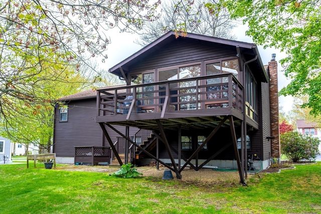 33 Monroe St, Shrewsbury, MA 01545
