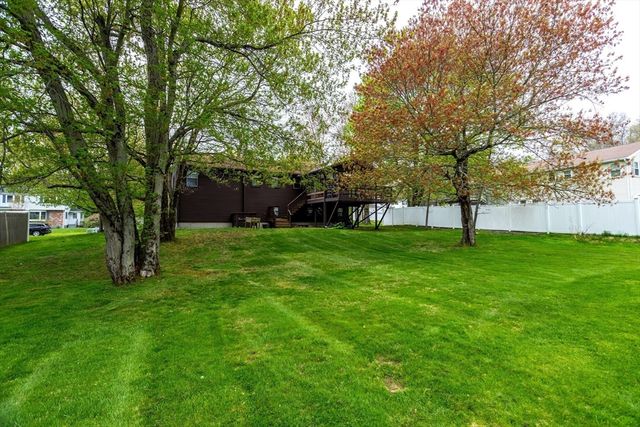 33 Monroe St, Shrewsbury, MA 01545