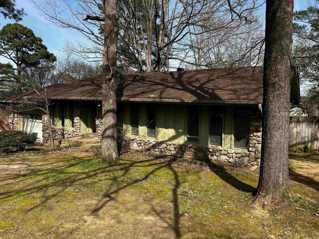 8210 Park Ave, Sherwood, AR 72120