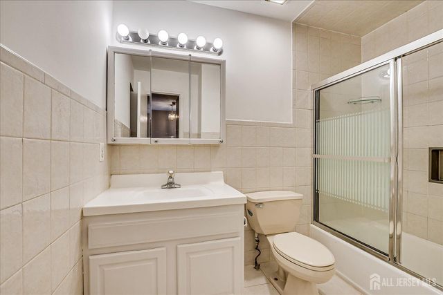 11 Allison Drive, East Brunswick, NJ 08816