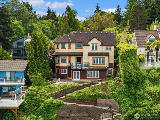 5426 Hyada Boulevard NE, Tacoma, WA 98422