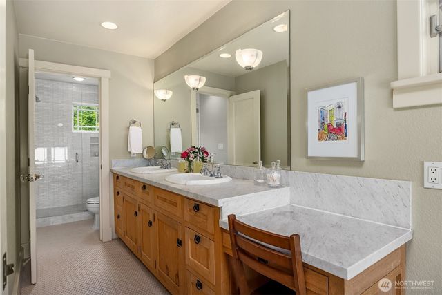 5426 Hyada Boulevard NE, Tacoma, WA 98422