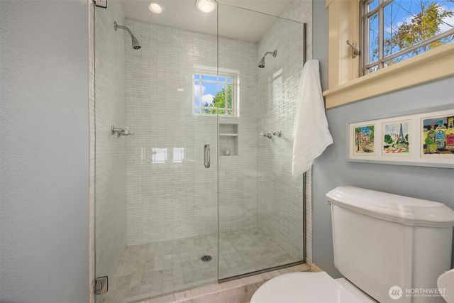 5426 Hyada Boulevard NE, Tacoma, WA 98422