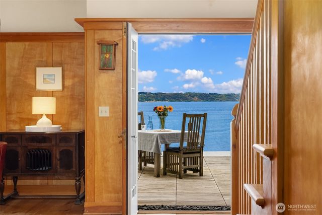 5426 Hyada Boulevard NE, Tacoma, WA 98422
