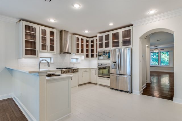 4706 Belmont Avenue, Dallas, TX 75204