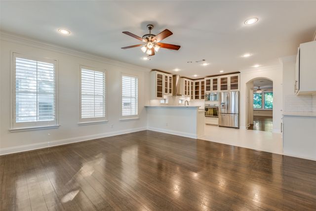 4706 Belmont Avenue, Dallas, TX 75204