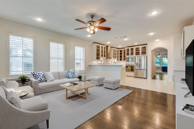 4706 Belmont Avenue, Dallas, TX 75204