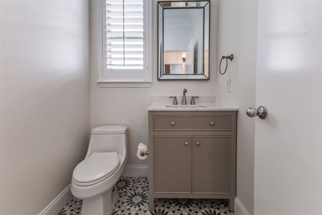 4706 Belmont Avenue, Dallas, TX 75204