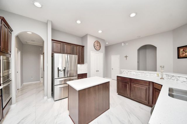 11519 Columbia Pines Lane, Cypress, TX 77433