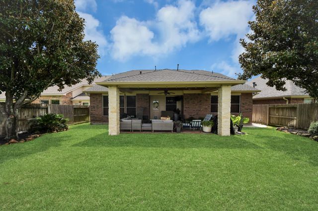 11519 Columbia Pines Lane, Cypress, TX 77433