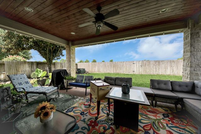11519 Columbia Pines Lane, Cypress, TX 77433