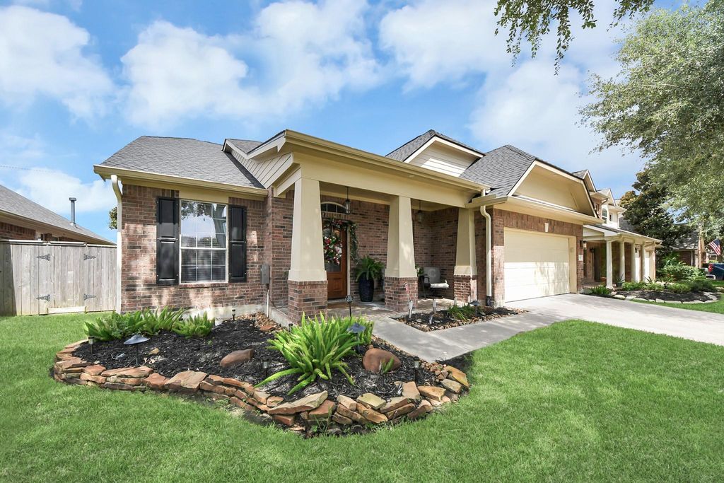 11519 Columbia Pines Lane, Cypress, TX 77433