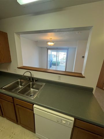 221 W CENTER Street 1, Meadville, PA 16335