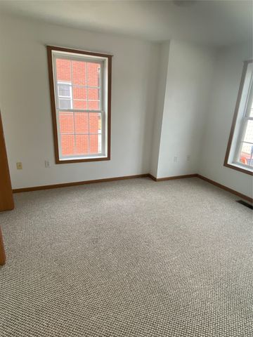 221 W CENTER Street 1, Meadville, PA 16335