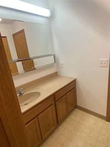 221 W CENTER Street 1, Meadville, PA 16335