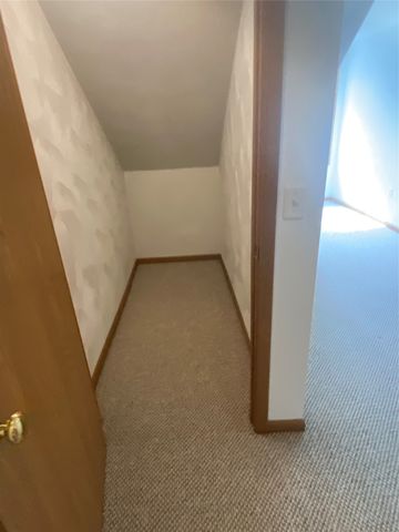 221 W CENTER Street 1, Meadville, PA 16335