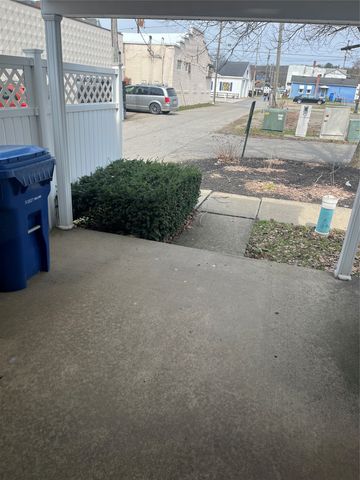 221 W CENTER Street 1, Meadville, PA 16335