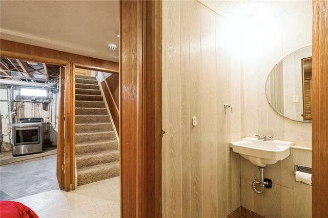 3235 Dairydale Court SE, Cedar Rapids, IA 52403